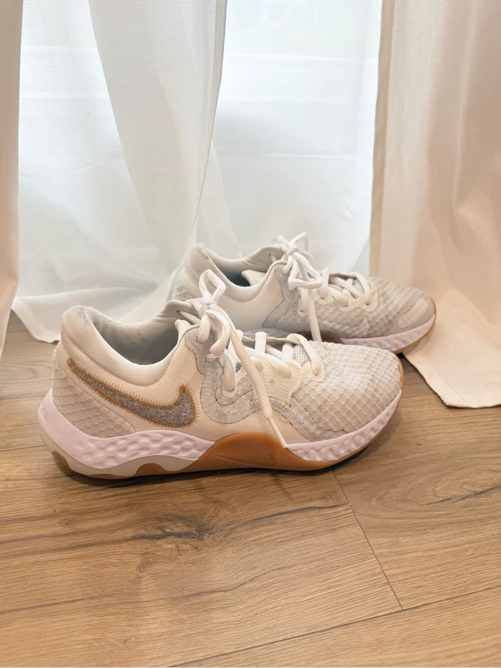 Nike Women's Renew Elevate 2 Summitt Sneakers in White Gum